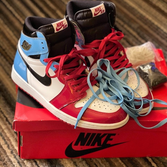 Air Jordan 1 OG HIGH UNC/CHI main image 6